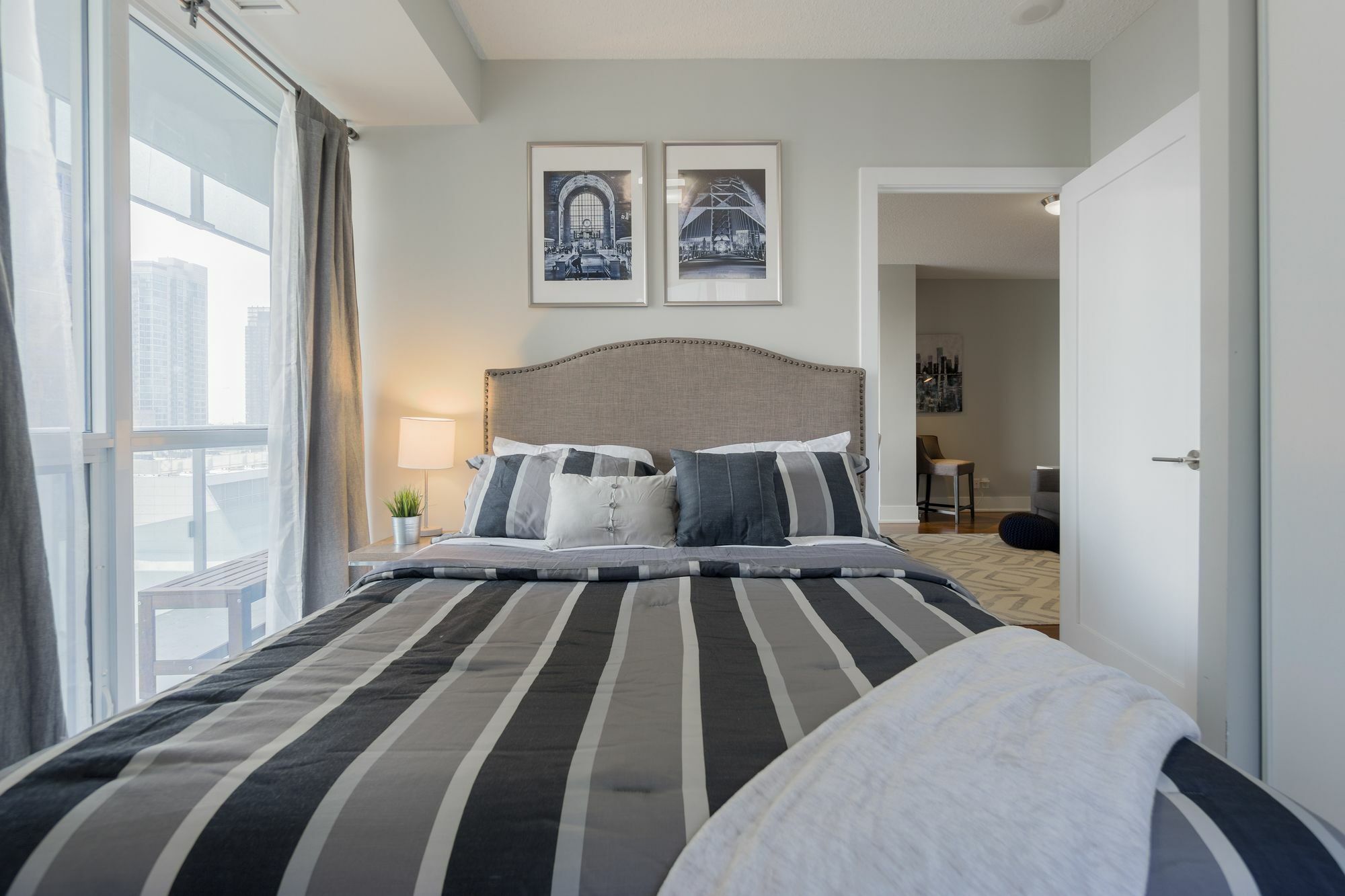 Diamond Suite Toronto Exterior photo